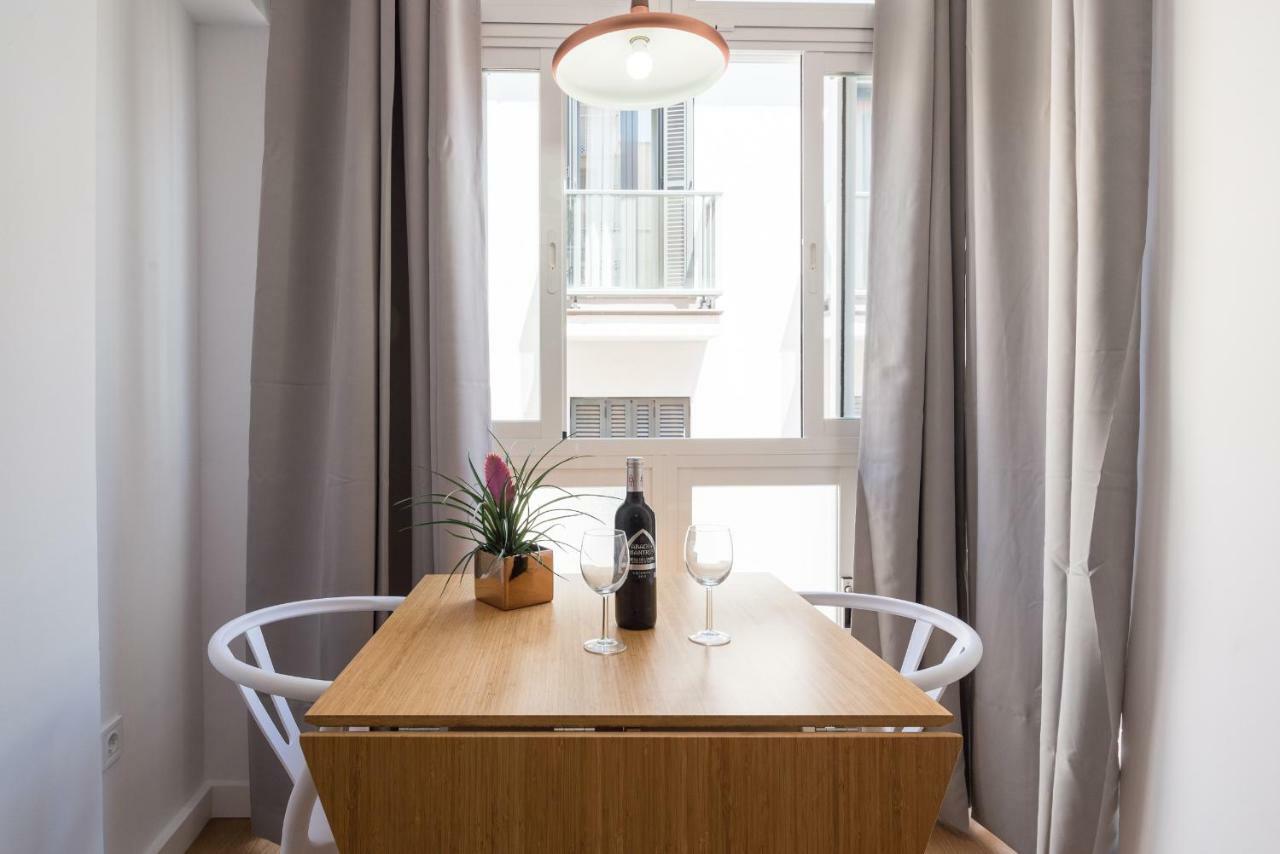 Centrico Apartamento 2 Dorm Малага Экстерьер фото